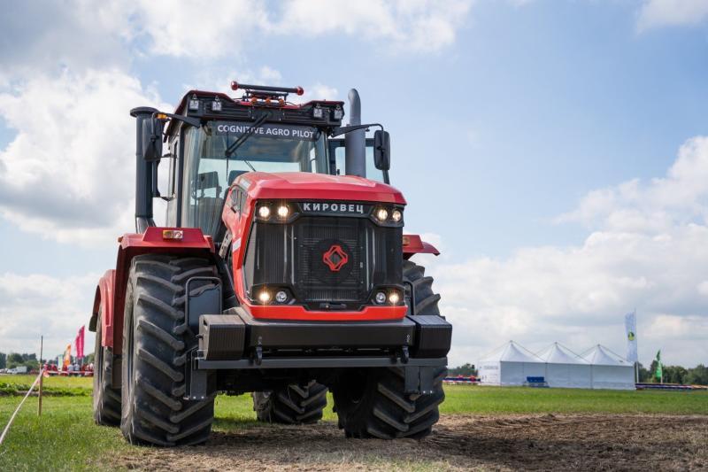 ТРАКТОРЫ КИРОВЕЦ С ИННОВАЦИОННОЙ СИСТЕМОЙ АВТОНОМНОГО ВОЖДЕНИЯ КИРОВЕЦ-АГРОПИЛОТ СТАЛИ ДОСТУПНЫ ДЛЯ ЗАКАЗА