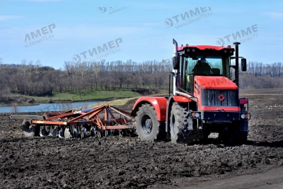 Трактор Кировец К-525