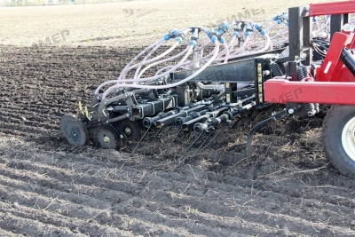 Пневматическая сеялка Salford 580 Hybrid